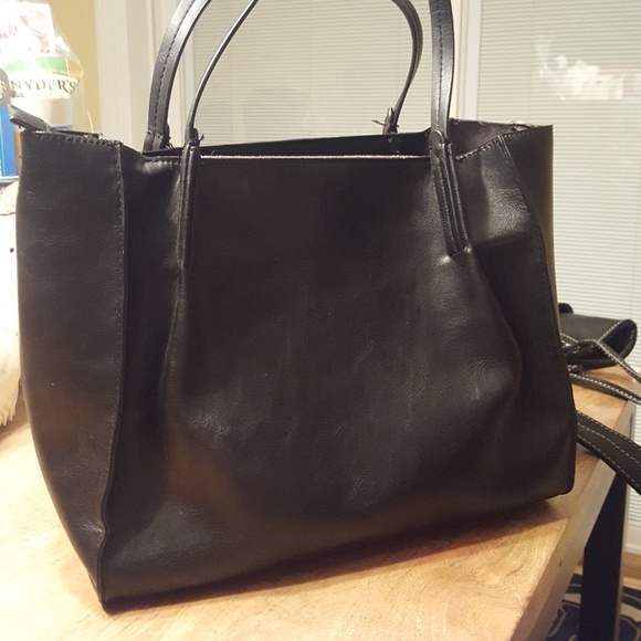 Kenneth Cole Reaction black tote - Picture 2 of 7